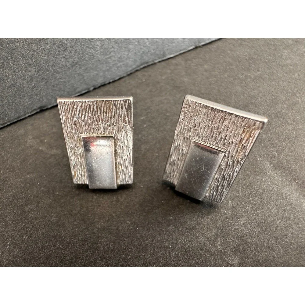 Vintage Swank Silver Tone Rectangle Men’s Cufflinks Brushed & Shiny 3/4” x 1/2”